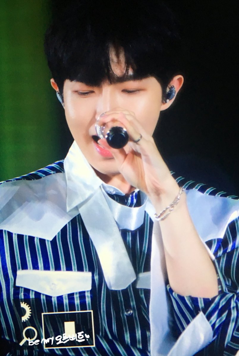 bemyoffbeat96's tweet photo. 190823 #김재환 #재환 https://t.co/kGEIbzILxl