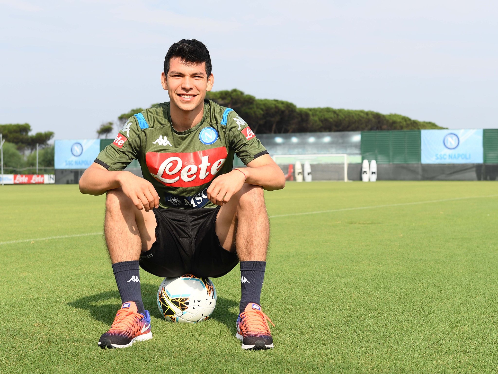 UEFA Champions League on Twitter "💙 Hirving Lozano in Naples 😀 UCL