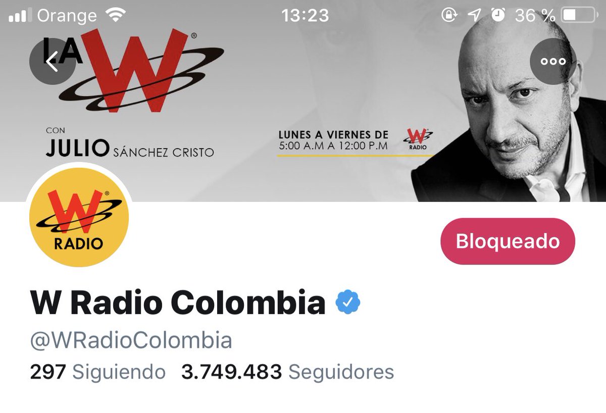 katxerin's tweet photo. @WRadioColombia @VickyDavilaH vivo ejemplo del periodista vendido #VickyQuiteseLasRodilleras me uno a #BloqueemosAVicky y la W radio. https://t.co/tn9M30ECHI