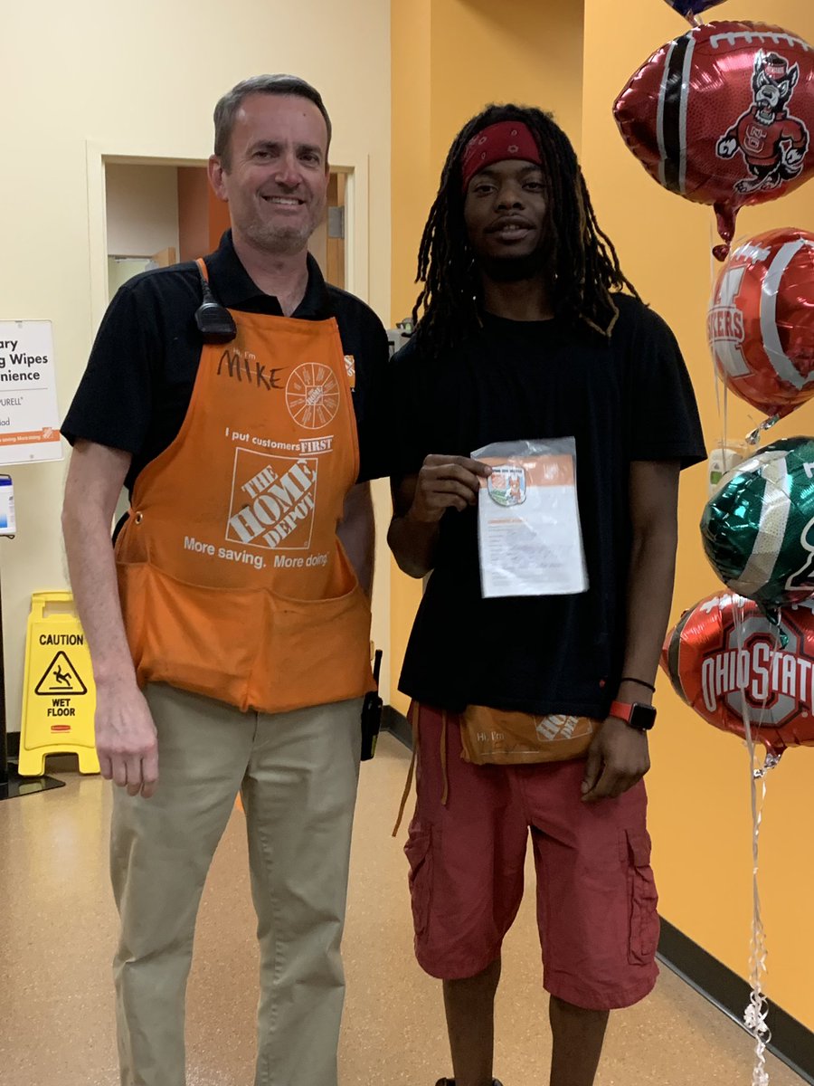 Recognizing our amazing associates. They bring the energy everyday and strive for excellence and encourage others to do same. #homeraward ##fridayrecognition #HappyFriday <a href="/ralphkov/">Ralph</a> <a href="/SMeyerTHD/">Saige M</a> <a href="/THDBradMazuk/">Brad Mazuk</a> @THDDennisKessie @THDG8OR <a href="/THDKIVI/">Lorie Kivi</a> <a href="/Samanth87202164/">Samantha</a> <a href="/nickbellmyer86/">Nick Bellmyer</a>