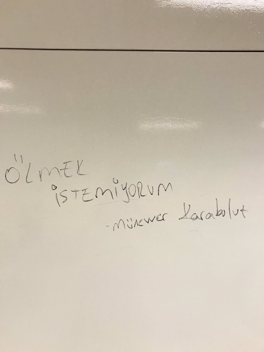 ÖLMEK İSTEMİYORUM 

#EmineBulut