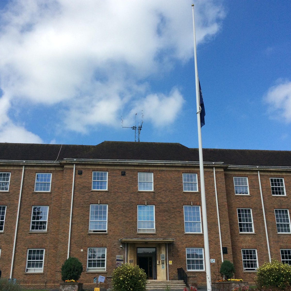 Wiltshire Police tweet media