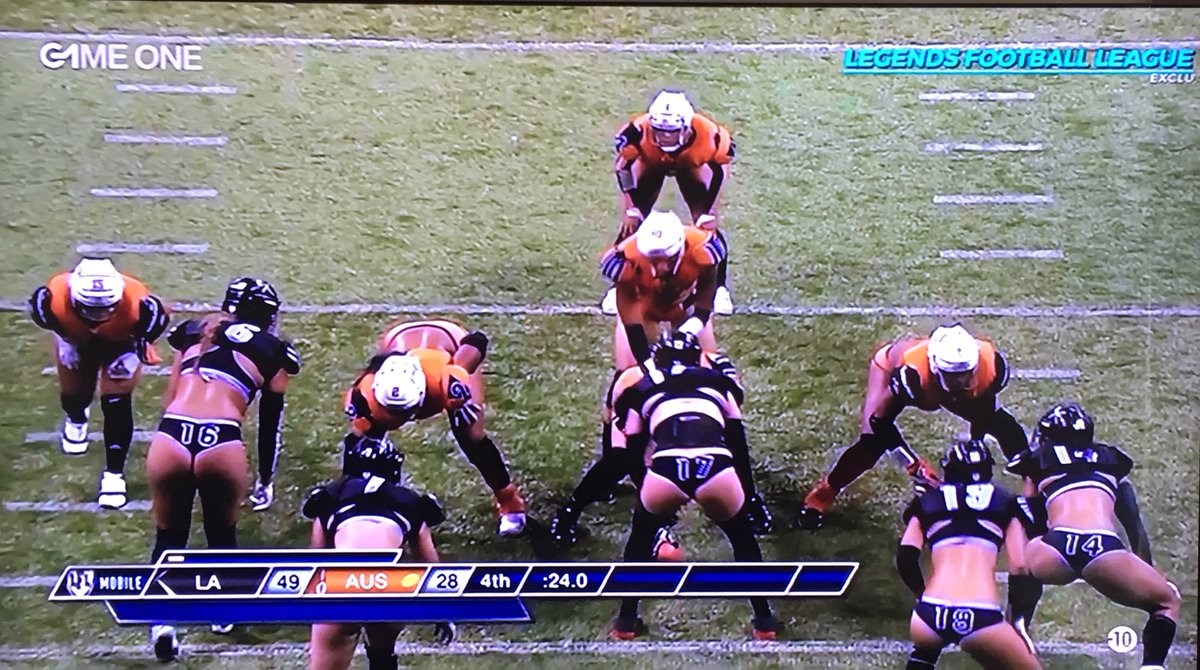 LeMagnetoscope's tweet photo. 🏈 Devant ⁦@gameone⁩ pour la #LFL
👙 FF @MyLFL #Sport #Football https://t.co/oD90wGtDiU