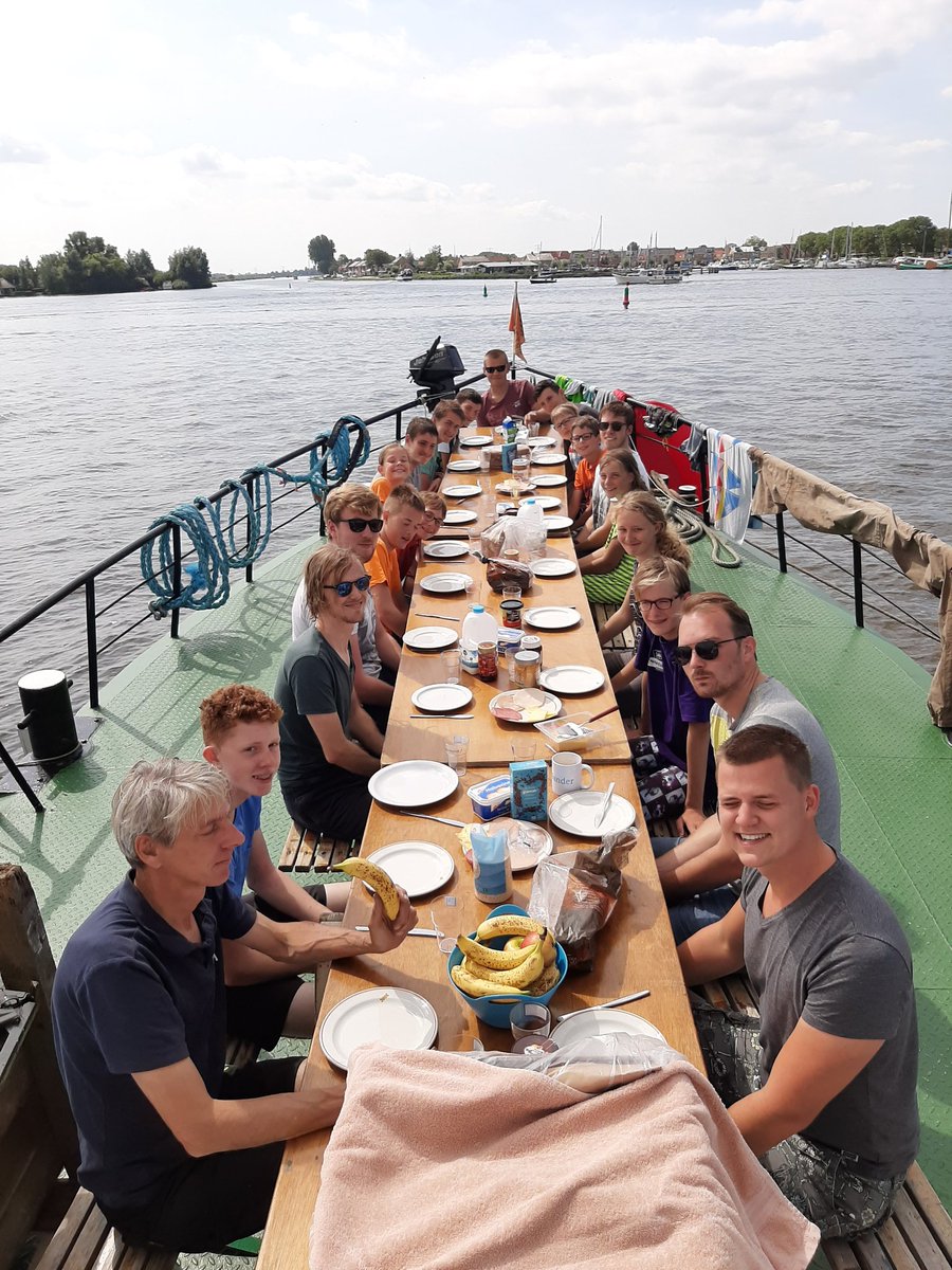 scoutingfn12's tweet photo. Lunchtijd ! https://t.co/YrKUSule01