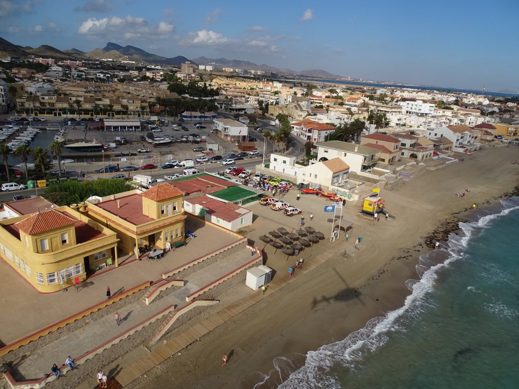 112rmurcia's tweet photo. #PlanCopla2019 Las asistencias de salvamento y rescate en playas de la #RegióndeMurcia se reducen un 14 por ciento respecto al verano pasado. Esta mañana se ha celebrado un ejercicio de salvamento en la playa de Levante de Cabo de Palos (#Cartagena). https://t.co/VbuL56O9ZO