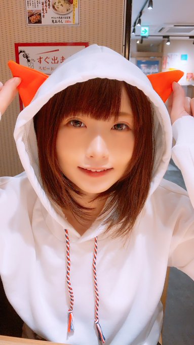 コスプレイヤーすみれおじさん(紫花菫)のTwitter画像23