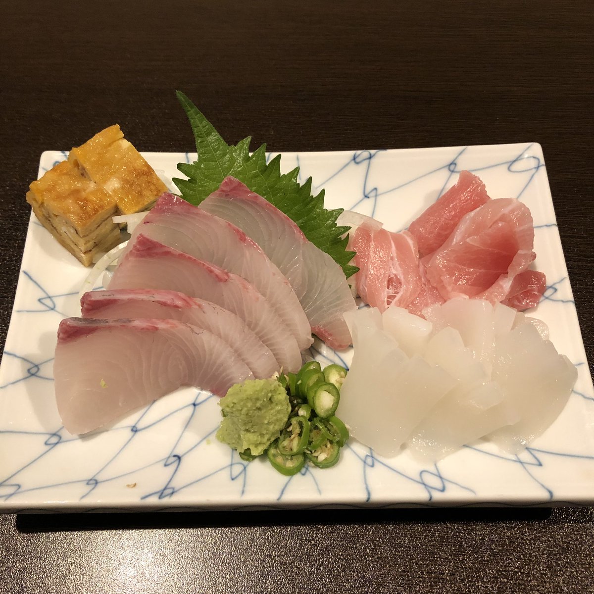 OhtoneK's tweet photo. いらっしゃい！
お刺身の盛り合わせ
￥1,200-
#大利根 #居酒屋 #足立区新田
#環七通り #刺身盛合せ
#王子神谷 #ハートアイランド
#新田 #ホッピー #ピザ https://t.co/g2ZEFpko1G