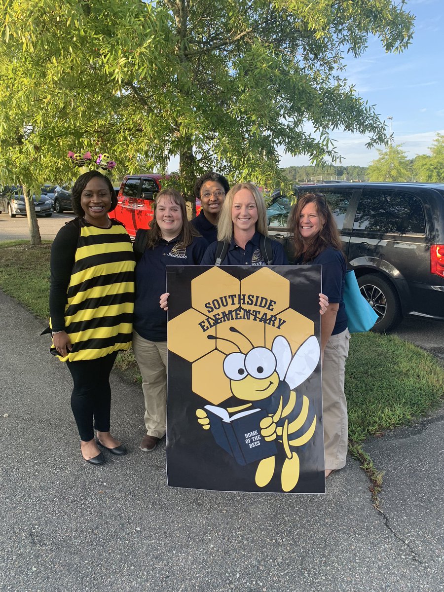 AshB0105's tweet photo. #SESBees is ready for iDCPS https://t.co/zvRBxAeKoV