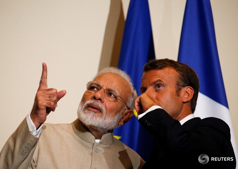 IndiaPhotos's tweet photo. Pictures: Modi visits France https://t.co/DUAg1pCHBF https://t.co/upRZGLRL7H