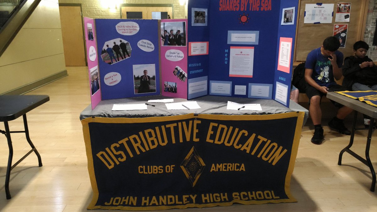 JHHS_DECA's tweet photo. Come by our table to learn more about DECA https://t.co/Nz3RPzxa9h