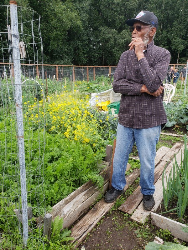 EPARegion10's tweet photo. Does your community want to explore ways to grow the local food economy? EPA's #LocalFoodsLocalPlaces program is now accepting applications for assistance through Sept 30: https://t.co/uWqFUwxe5w https://t.co/VcS4xt88x7