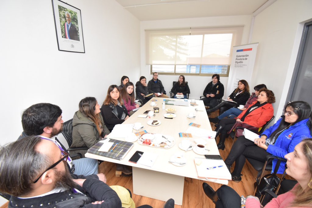 Gob_Diguillin's tweet photo. Reunión del Programa #SeguridadYOportunidades Comité Técnico #ProvinciaDeDiguillín #COTEP, analizando estrategias a implementar de acuerdo a lineamientos de @GobiernodeChile #ChileEnMarcha #ÑubleEnMarcha #DiguillínEnMarcha https://t.co/tf7FtqGwC9