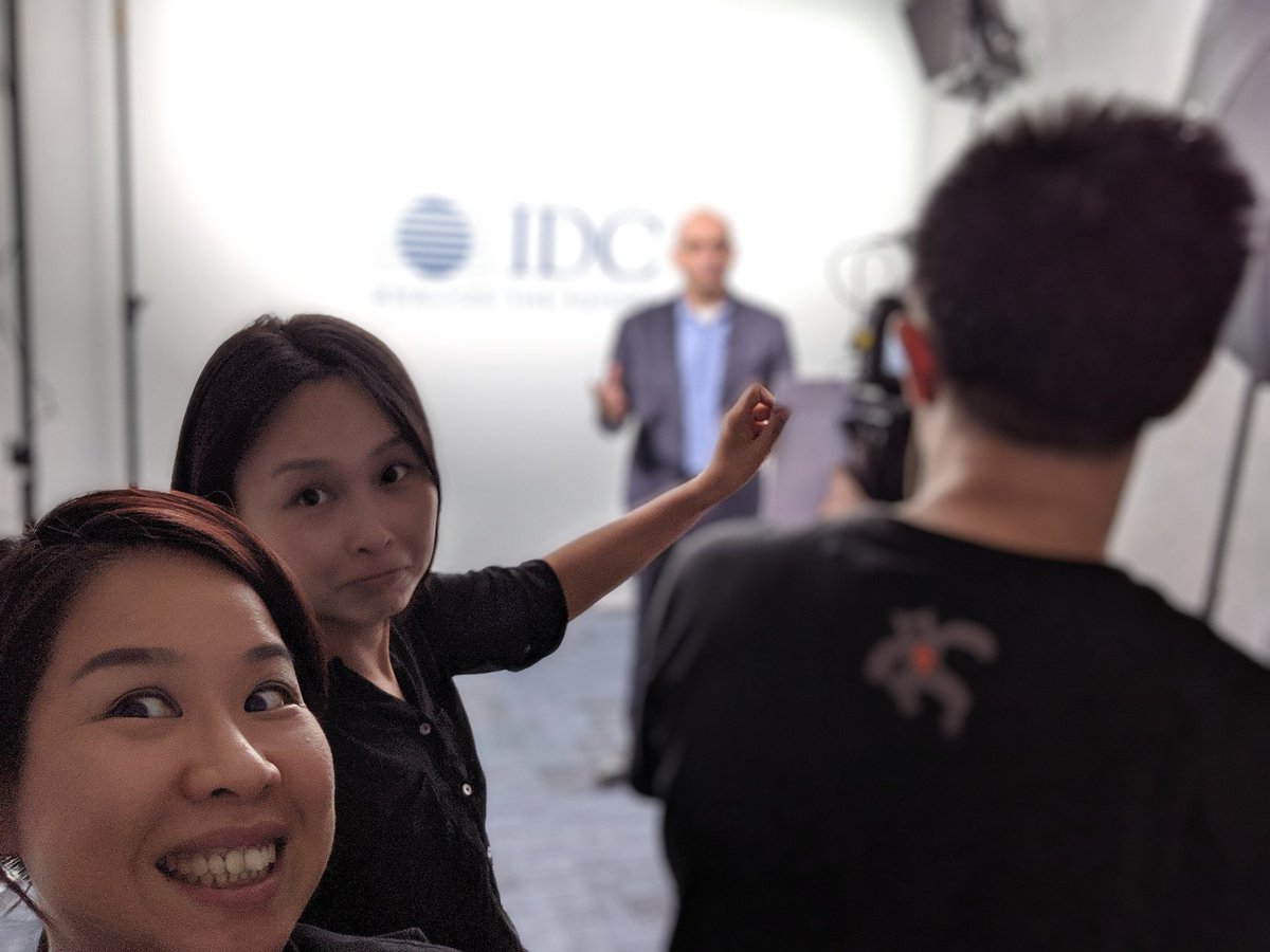 Craw's tweet photo. Fun times this week at @IDCAP China with @Kittyfok where I recorded our vision and mission in Mandarin! #sorryforanymistakes https://t.co/cTbSJUWvVC