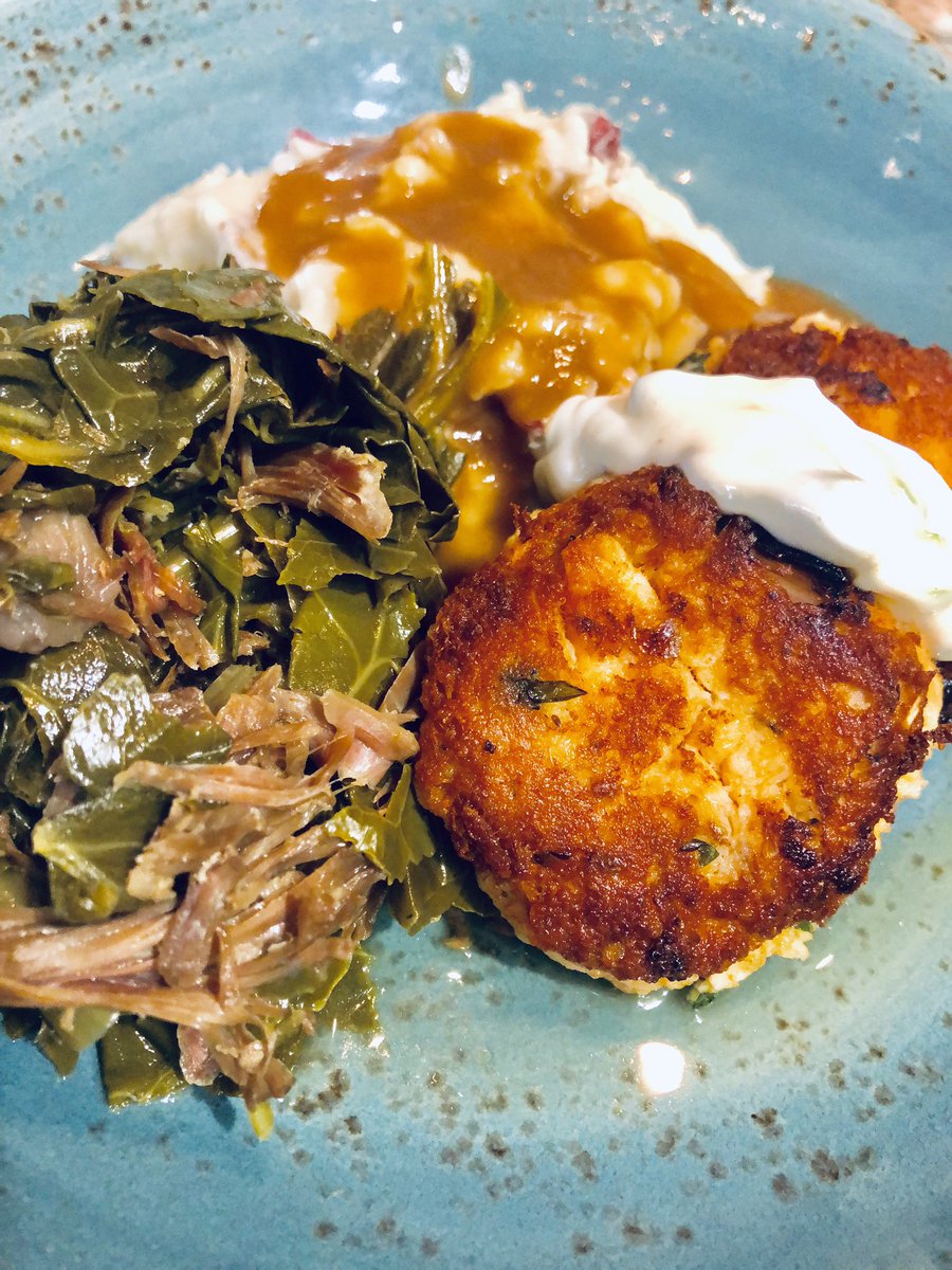 RyeRaleigh's tweet photo. Great tasting food is what you deserve and what we deliver @RyeRaleigh. Try our Salmon Cakes, Collards with Smoked Turkey and Whipped Potatoes and Gravy😄 #eat #downtownraleigh https://t.co/m1zDmbfJLu