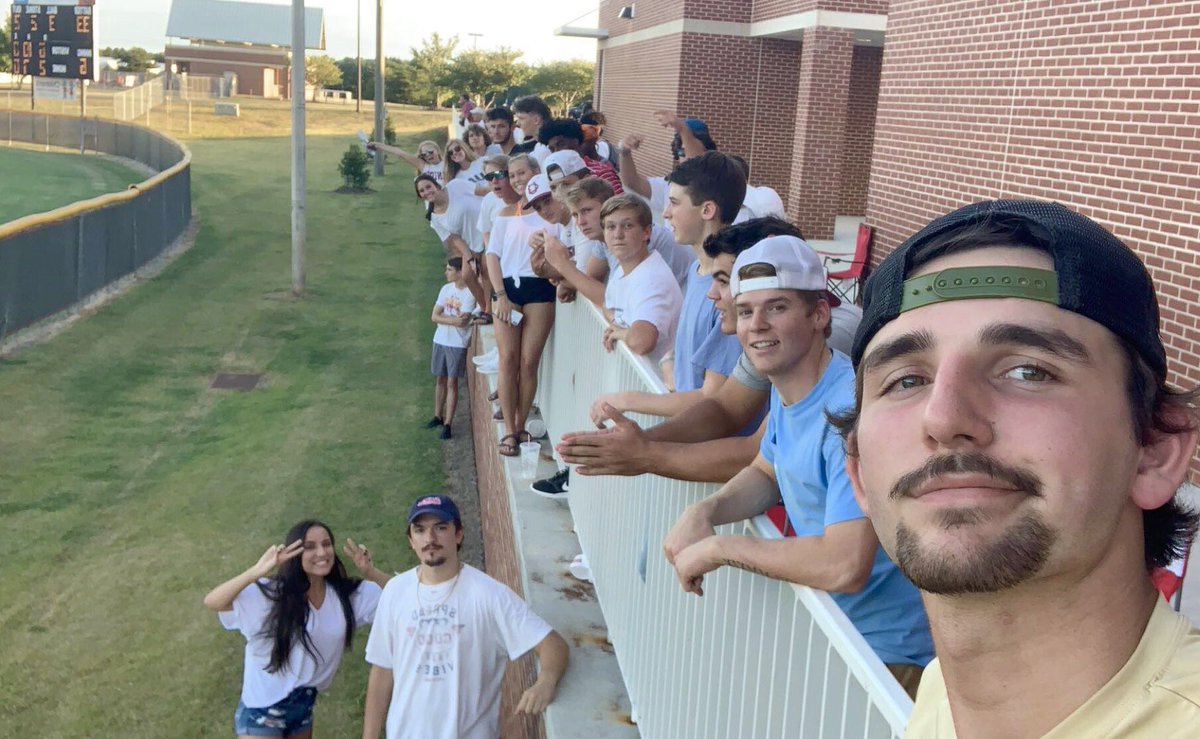 grove_student's tweet photo. Shoutout to some #LoyalFans supporting the UG softball team yesterday!!! Let’s keep it up!!! https://t.co/6YDTtFT0if