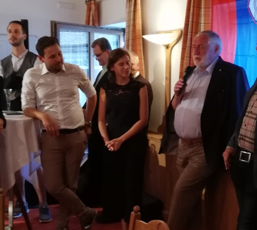 Beeindruckende aber warnende Worte von Präsident Dr. Fischler für eine lebenswerte Zukunft für die nächste Generation
#Alpe-Adria Empfang #efatec19 #alpbach #efa19