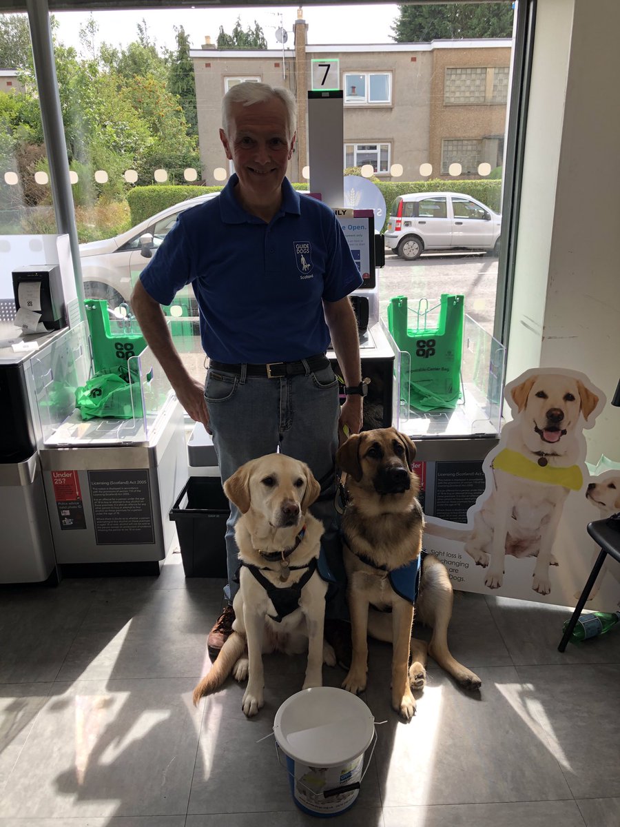 Work was so much fun today with these little guys 🐶😃 delighted to have <a href="/guidedogs/">Guide Dogs</a> instore today.