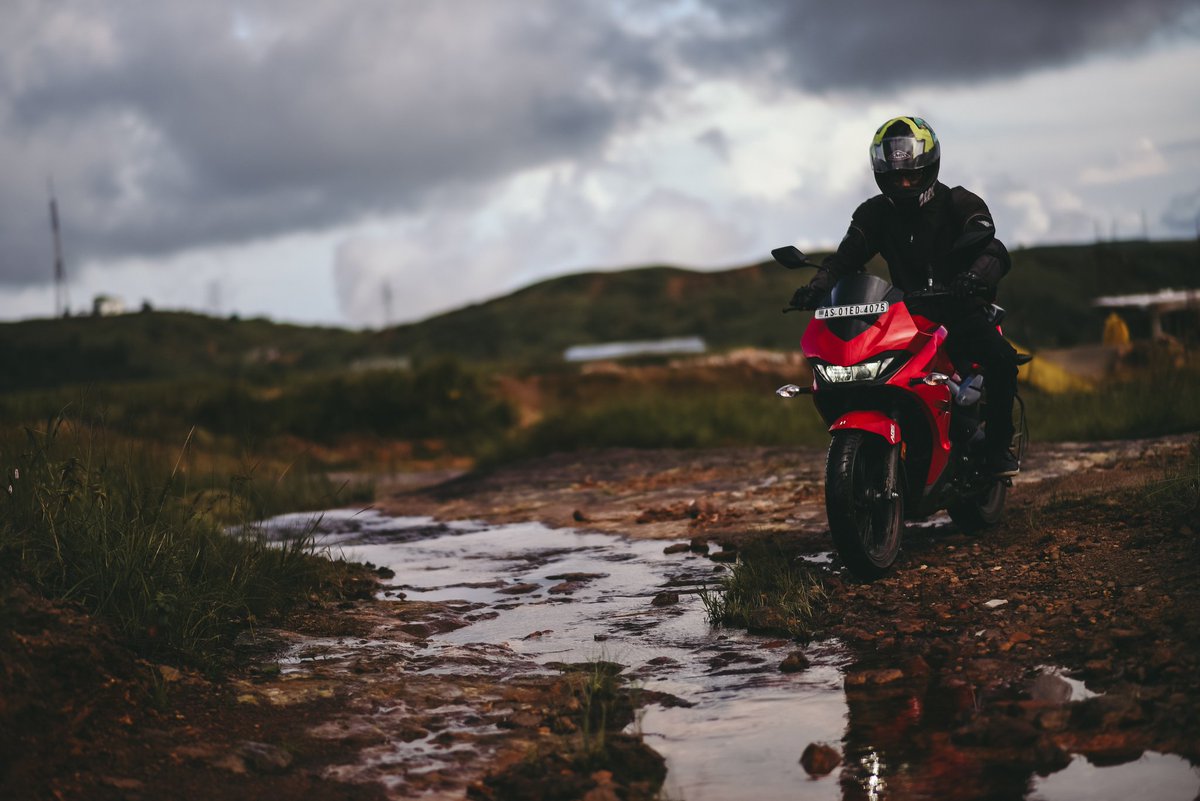 JohnSujitLama's tweet photo. You are on your own. If you are prepared to accept the responsibility of your own actions. Riding is an art as well as a craft and no amount of explanation can take the place of experience.

#xRide19 #AssamBikers #heromotocorp #HeroMotoCorp #Xtreme200S #picoftheday #bikelife https://t.co/LFZ8Q86YIT