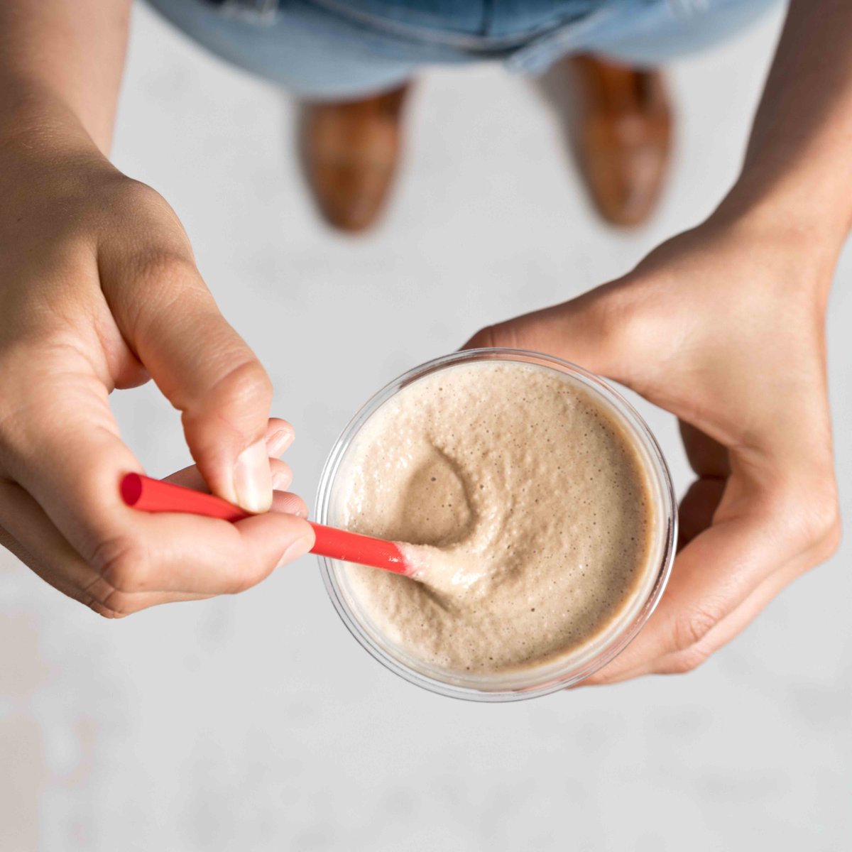 ResearchCFA's tweet image. Swirls of caramel perfection. Have you tried the Frosted Caramel Coffee yet? *Available for a limited time. 😍 #ChickfilAResearchTriangle #FrostedCaramelCoffee #FrostedFriday #ChickfilACoffee #chickfila