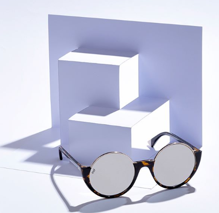 OPEspinosa's tweet photo. ¿Que Prefieres Arriba o Abajo?
https://t.co/wq7SzKHsbt
#love #marcas #moda #beautifull #estilo #libre #tendencia #happy #gafas #gafasdesol #fashion #instagood #opticaliaespinosa #noolimits #diaadia #feliz #belleza #unica #calidad #personas
#webeyewear https://t.co/3zDQD8Kaue