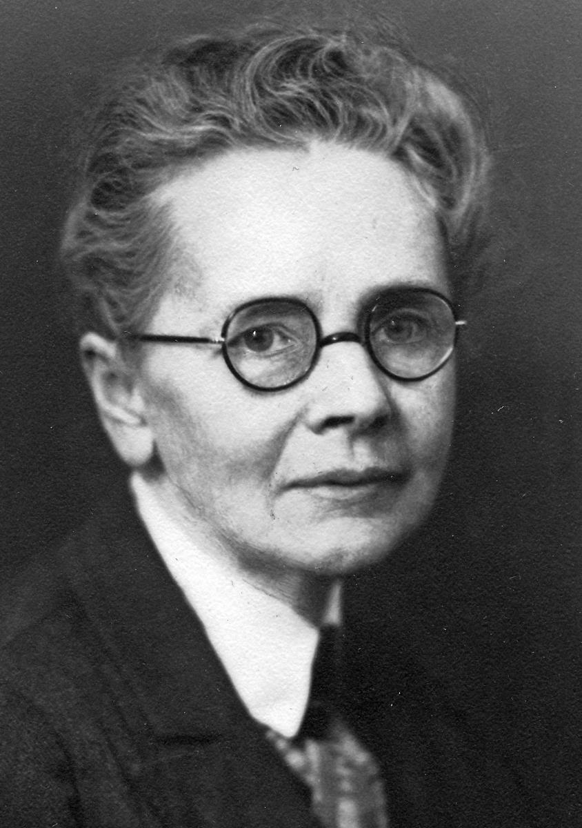 WiCSeries's tweet photo. Introducing #sheconstructs, a weekly feature championing diversity in the industry.
This week is architect Julia Morgan, the designer of Hearst Castle and first woman to study architecture at the Ecole des Beaux-Arts in Paris and California's first female architect. https://t.co/CfOhwO1e9c