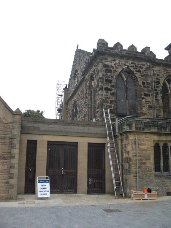 FuranflexS's tweet photo. #Furanflex installation at Falkirk Church. Furanflex follows the exact path of the existing chimney, even with varying diameters withing a single flue. https://t.co/i7NiYian0F