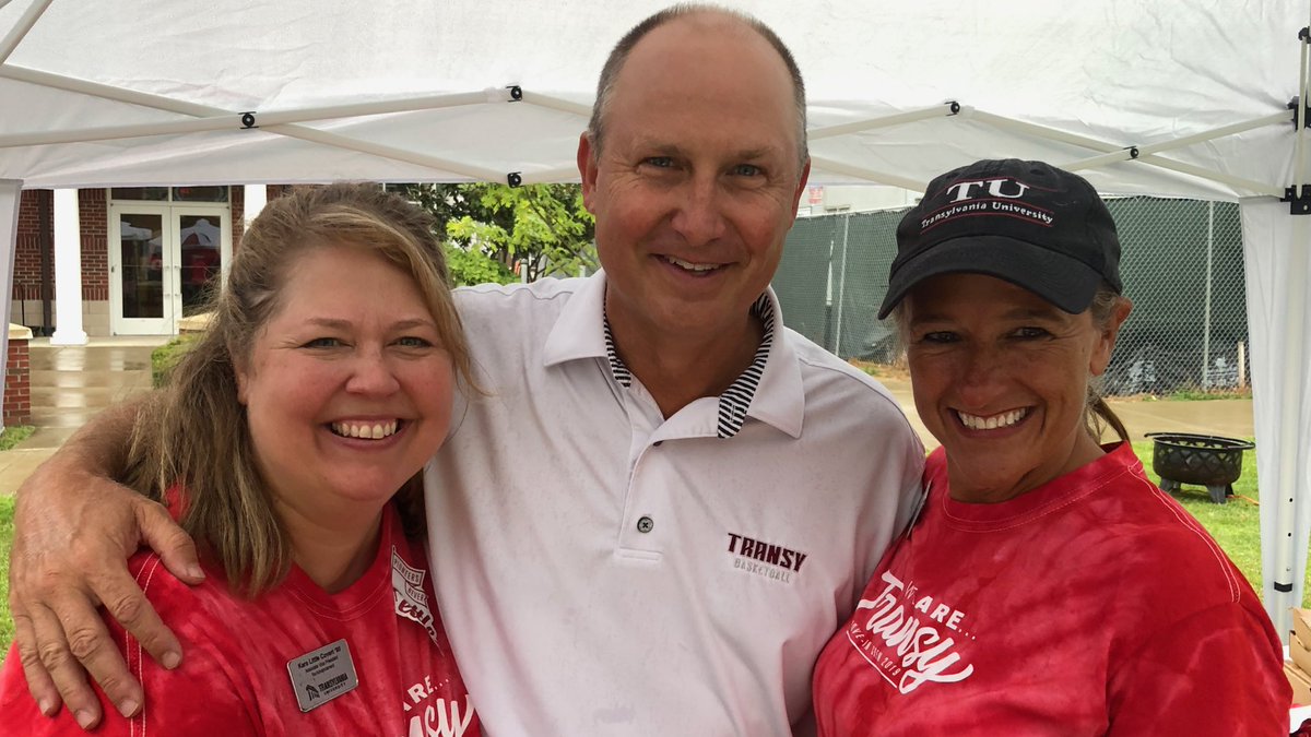 TUCoachLane's tweet photo. The three of us moved into @transy a few short years ago and we are still here! No fair that Kara and Tracy still look like they did in college!! First year students checking into our awesome residence halls all day today. #TransyMoveIn https://t.co/AmFu6jVWdC