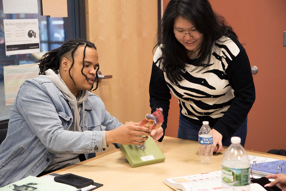 SUNY_OrangeCSS's tweet image. Last spring, @SUNYOrangeCTL came by and took some great captures of our students and tutors hard at work on both of our campus centers!  Get read @SUNY_Orange students, the fall semester is almost here!! #timemanagementgoals #sunyorangepride