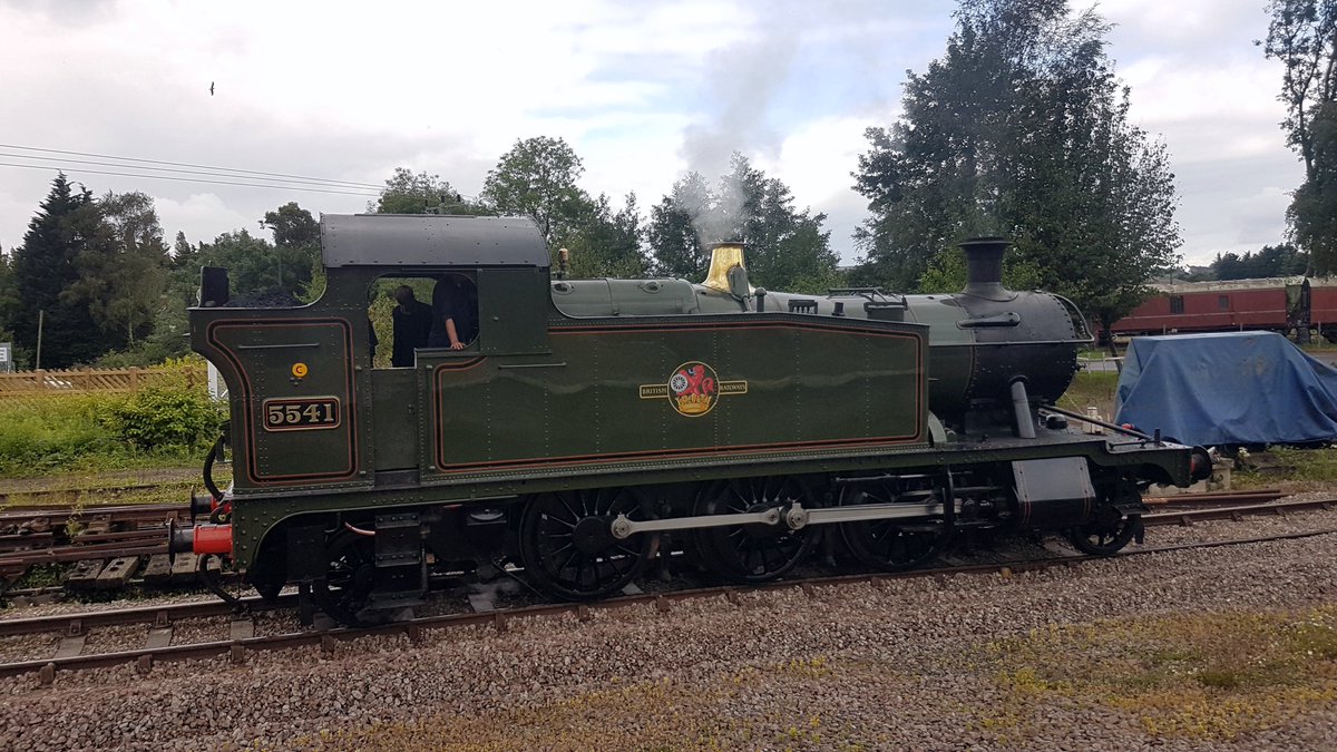 aboutglos's tweet photo. The Dean Forest Railway is a great place for a Gloucestershire day out for individuals, groups and families. The train line has 5 stations with lots of stunning Forest of Dean countryside in between them. https://t.co/BiH0C6hWqM #gloshour #glosbloggers #forestofdean https://t.co/38c0M8OSB7