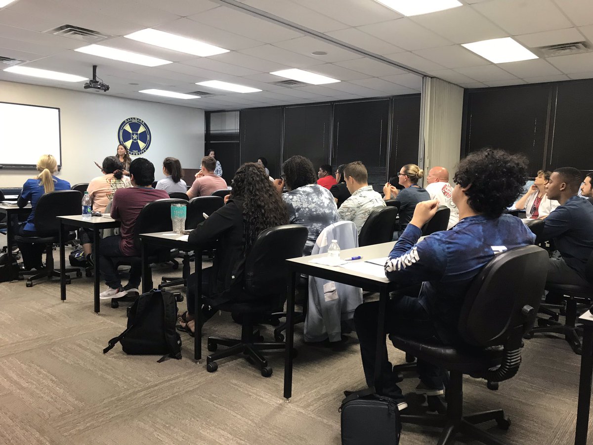 pdmccray's tweet photo. Hallmark University kicking off second day of new student orientation.  Standing room only!  WE change INDIVIDUAL lives... https://t.co/RLhWU6Ddbf