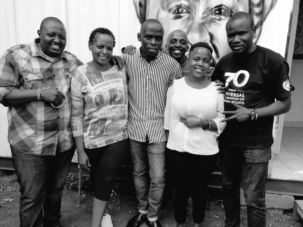 Javan_thepoet's tweet photo. With my fans off to the #PawaCafe gig,we be kicking it like never before #LOKO #BIZNIBIZ @Pawa254 @UhaiWetu @Naomi2908 @roman_TheWay @GhettoRadio895 @naomi_barasa @DandoraJustice https://t.co/ZYtg8V9Ewa