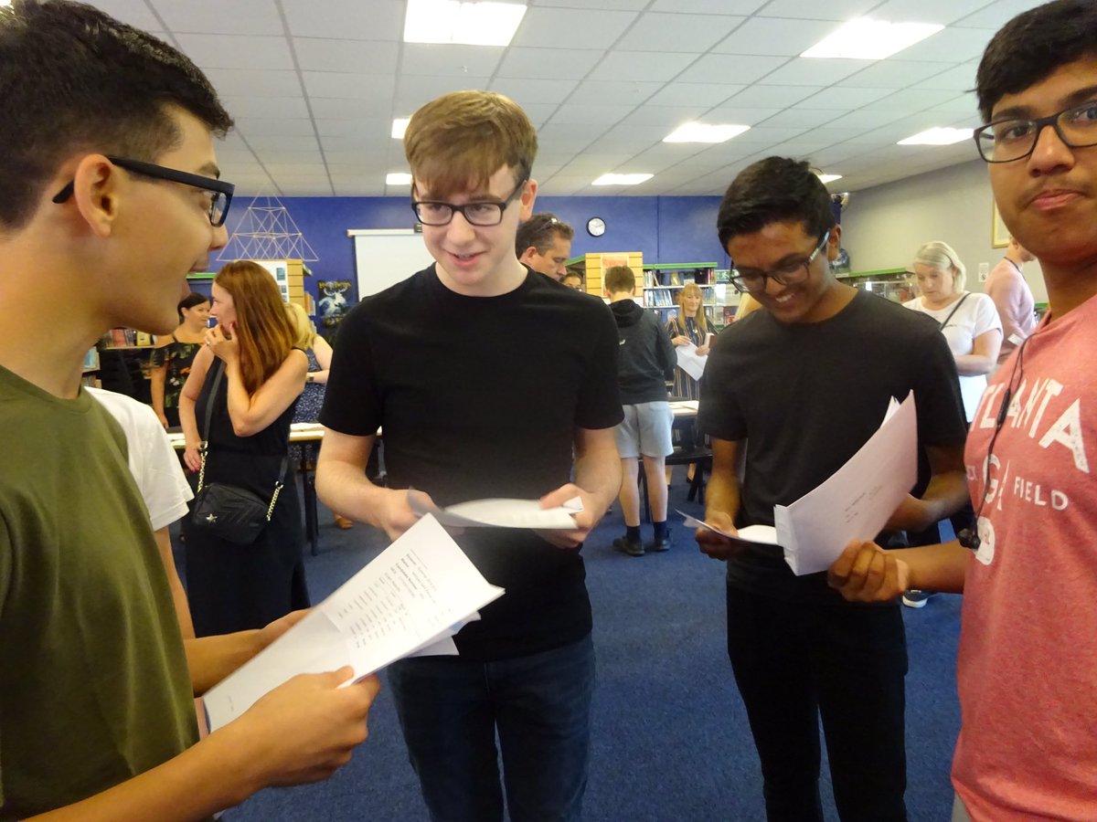 TheBarclaySch's tweet photo. Congratulations to all our Year 11 students on their results! Here are a few moments from yesterday! We wish you all well in your next steps https://t.co/9QTDRuk9OS