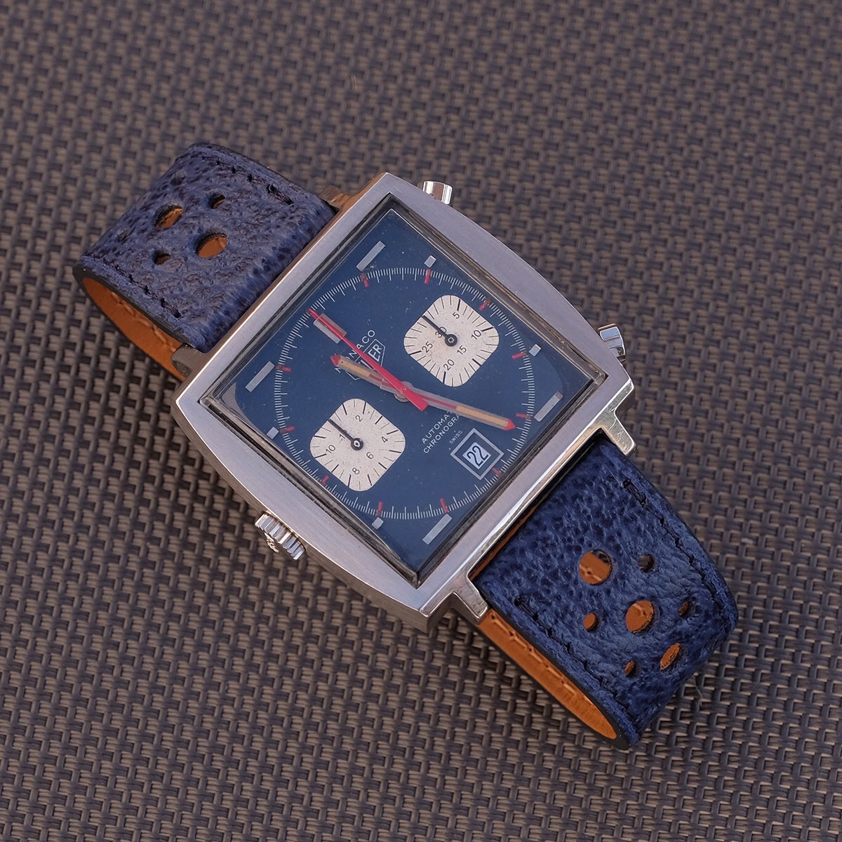 Atelier_Romane's tweet photo. Blue #racingstrap for #heuer #monaco 
https://t.co/wBkSou7iJO https://t.co/SsAqhIzHVm
