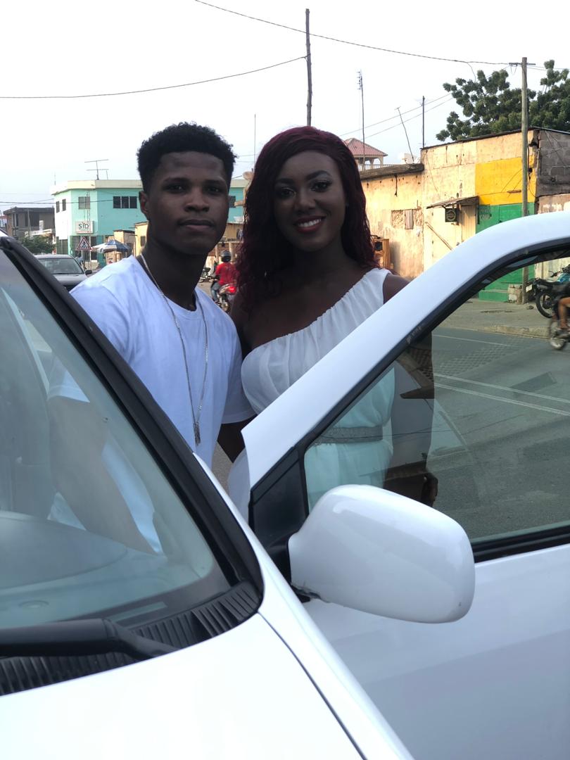 ESantrinos's tweet photo. Ma bae et moi☺. Nous vous souhaitons une bonne journée 💯
Artiste : Santrinos Raphael
Titre : Bae
https://t.co/KJZiXKSqya
#SantrinosRaphael #YossSpencer #GaelleAdzoh #MissToGo2015 #MansaGroupe #Imbattable #AimonsNousVivant https://t.co/S3DEgkEJYw