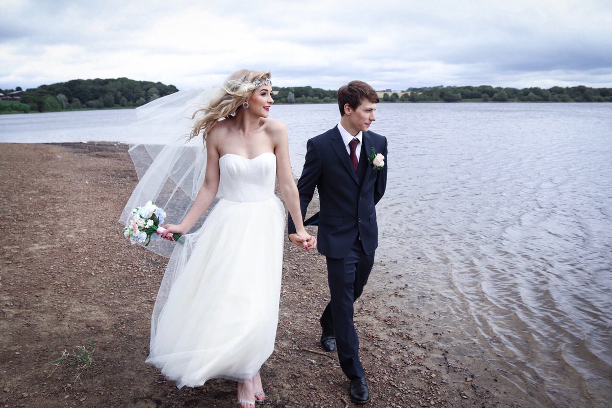 bridalrelovedil's tweet photo. Beautiful natural shot π
πΈ Cole Photography
#bridalreloved #bridalrelovedwakefield #photoshoot #tealength #bride #groom #bridal #photography #leeds #wakefield #yorkshire https://t.co/9hXRjCWPCD