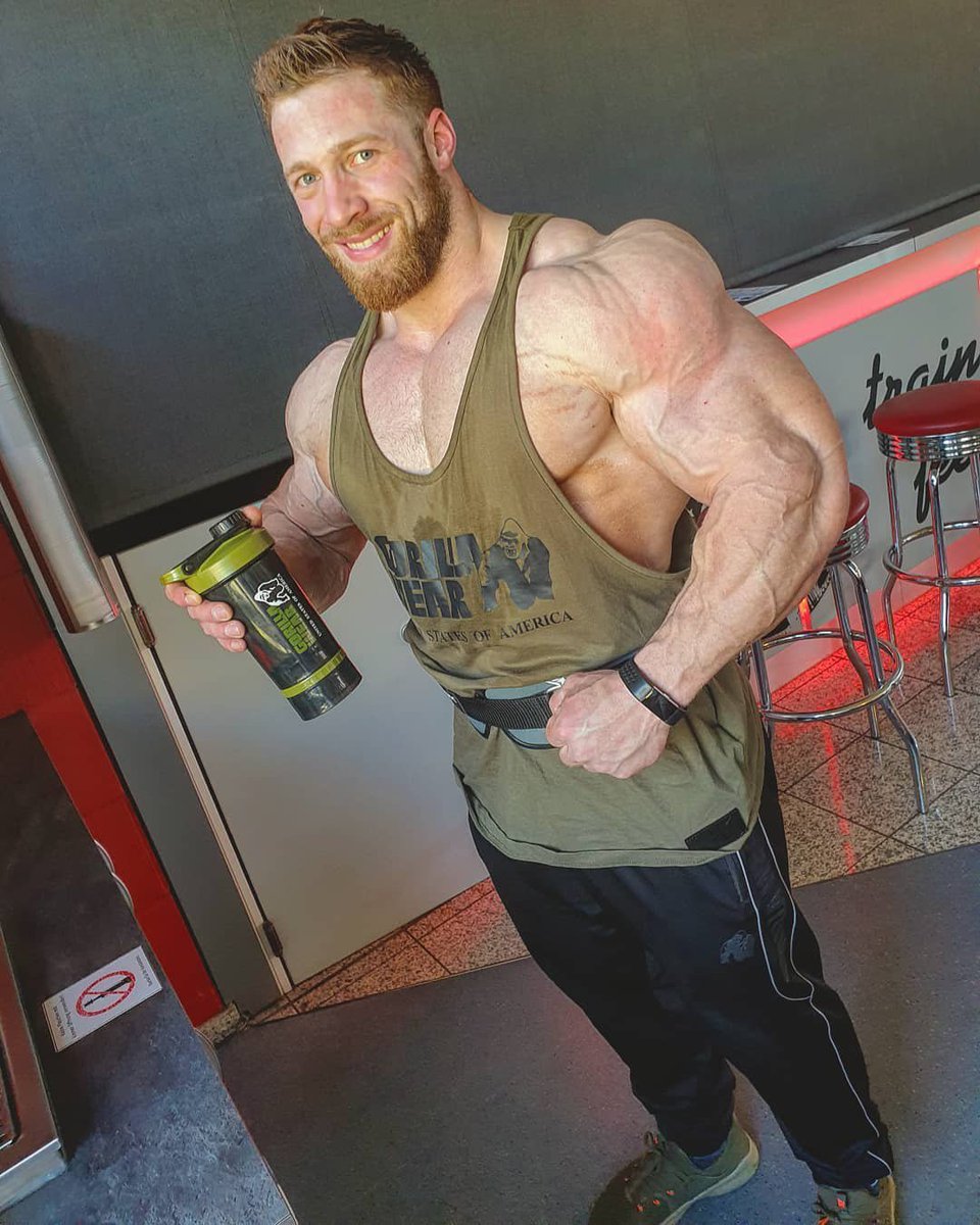 RoidMuscleLover's tweet photo. 💊 Follow @RoidMuscleLover💊
💉 Roided Meat for all! 💉

#roidedmuscle #roidedmeat #roidmuscle #roidfreak #musclefreak #roidgrow #massivemuscle #bigmuscle #musclebeast https://t.co/Yrjx883A21