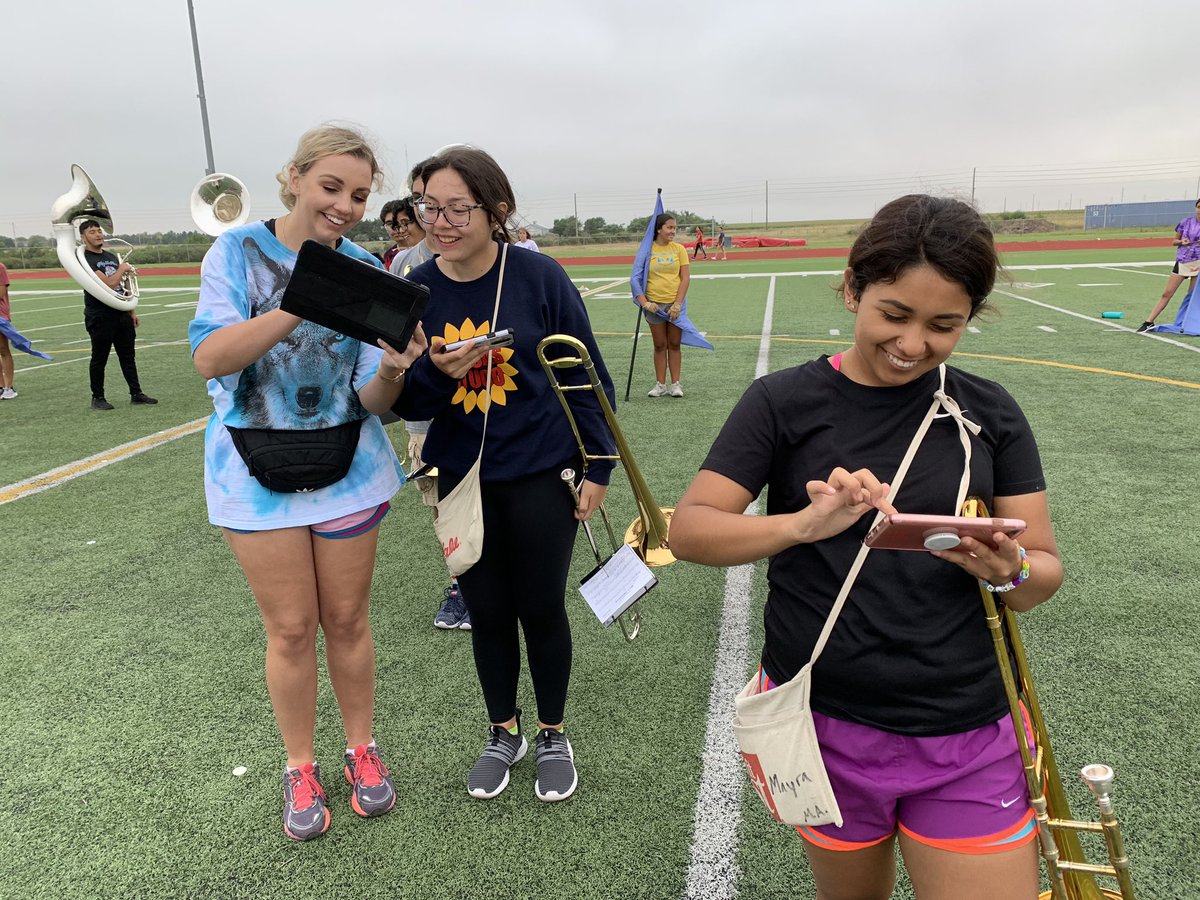prideswkansas's tweet photo. We are loving @udrillbook this season! Finally took the leap and it’s a game changer! #udbapp #beautywithin #marchingband #pride #dodgehigh https://t.co/uIZeyLWgBP