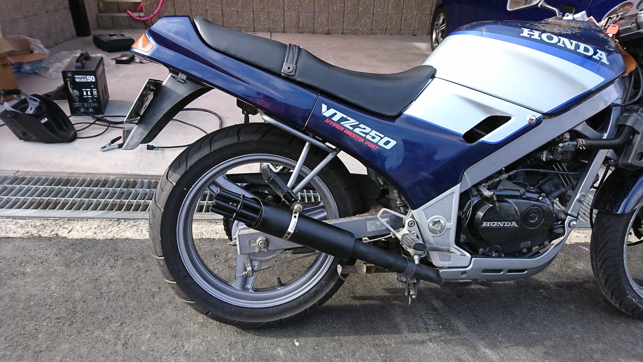 ゆうちゃんVTZ250 バイク垢 (@VTZ2506) / X ゆうちゃんVTZ250 バイク垢 (@VTZ2506) / X