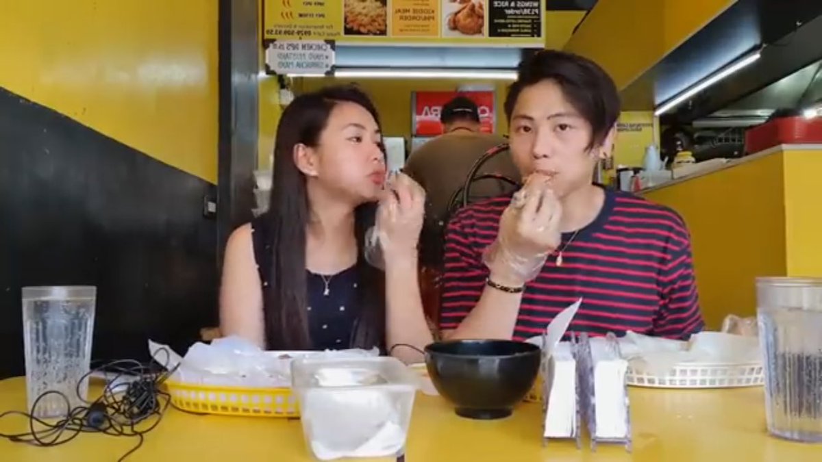 PatawaranAj's tweet photo. Parehong kaliwete ba si @jaiyieee at @AgassiChing 😂😂
#JAIGAFIRSTDRIVE https://t.co/fXYlELWpU5