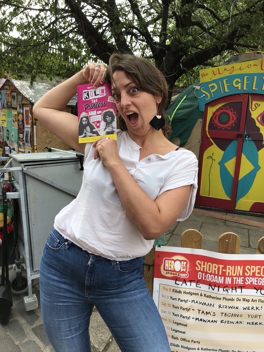 Lovely to meet half of <a href="/BaitTheatre/">baitmate</a> at #edfringe who’s Kill The Princess show is playing at 15.40 everyday <a href="/HeroesOfFringe/">Heroes Of Fringe</a> Spiegelyurt - go see them!