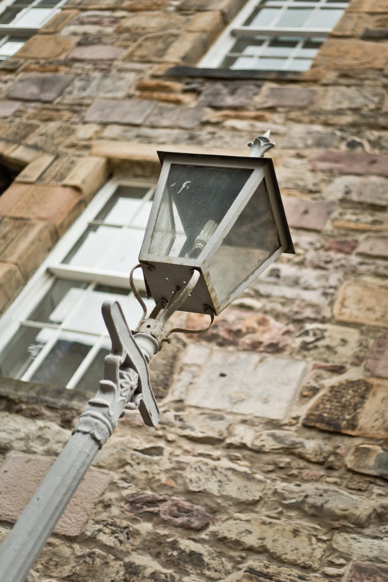 HomeLetScotland's tweet photo. Out in Edinburgh's Old town listing new properties for rent.  Its easy to see why renters love living here.  #specialplaces edinburgholdtown #edinburghproperty  #lovemyjob #uniqueproperty #renters https://t.co/SKUCxgni7s