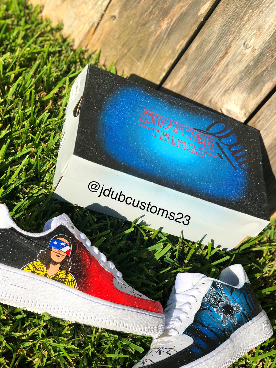Jdubcustoms23's tweet photo. Stranger things custom👃🏻💉DmM me for customs‼️ @AngelusDirect @AngelusBrand @Stranger_Things #Customs #Customshoes #customkicks #shoehead #sneakerhead #shoeart #angulus #anguluspaint #angulusshoes #igkicks #artistsonig #artistunderground #artistoninstagram #art #jdub #dope #cool https://t.co/Y2QOohFfFs
