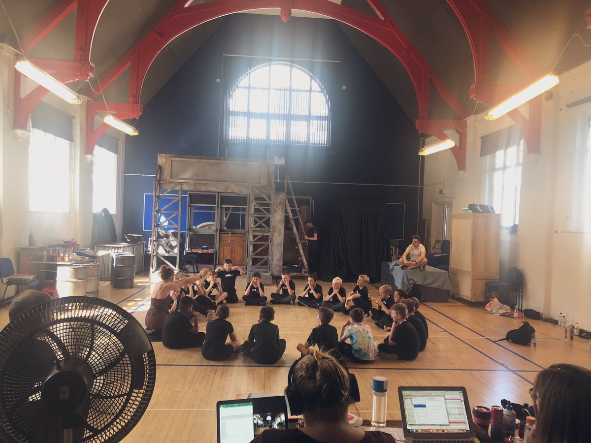 QuirkyKidz's tweet photo. Second rehearsal session of the day underway for the Benji’s in @PriscillaTourUK Starting with a dialect coach!! #Australian #Accent #Rehearsals #Benji #Yeahnah #Nahyeah https://t.co/PWUoKVYbLJ