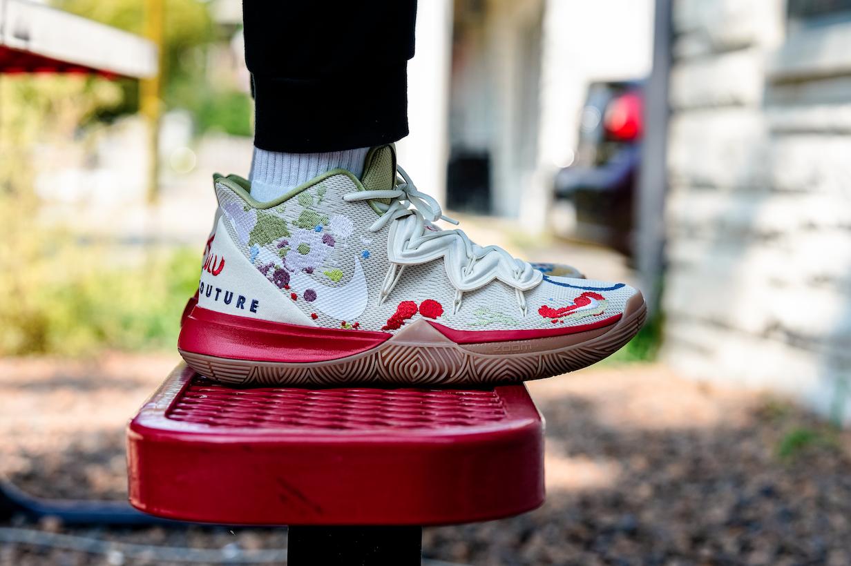 Kyrie 5 bandulu on feet best sale