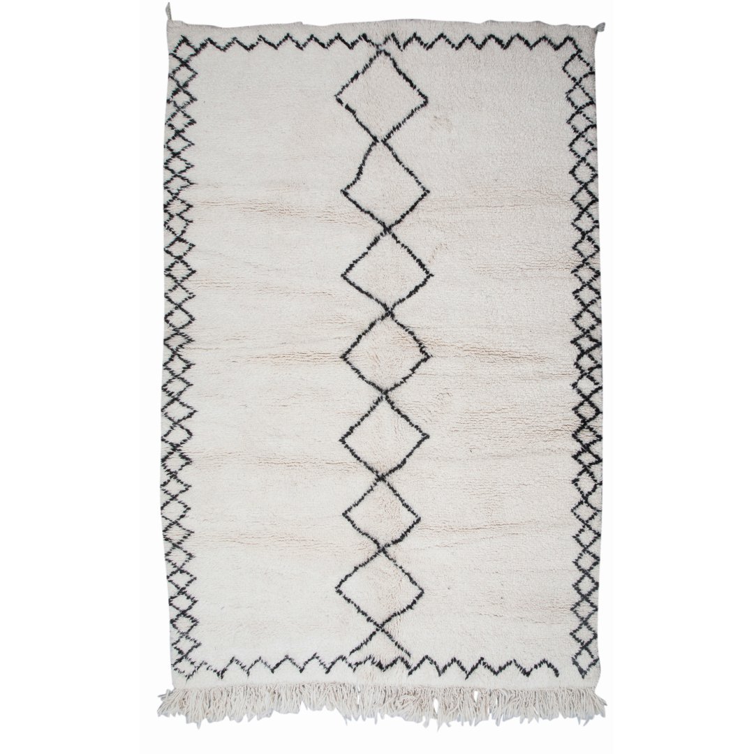 CityCows's tweet photo. Here's a great example of how to style your living room with a beautiful Moroccan berber rug!

#citycows #berberrugs #livingroominspo #luxuryinteriors #stylishhomevibes #decorgoals #homeadore https://t.co/6iZYciw4Pz