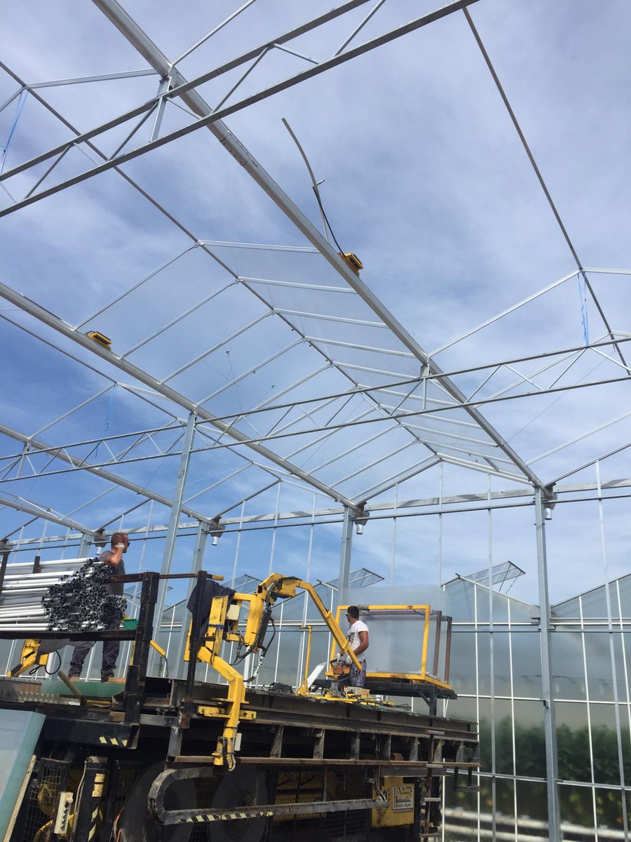 Havecon's tweet photo. Glazing process has started today at Beyens BVBA in Belgium! #Build2Grow #Horticulture #Construction https://t.co/lb6ZGJg786