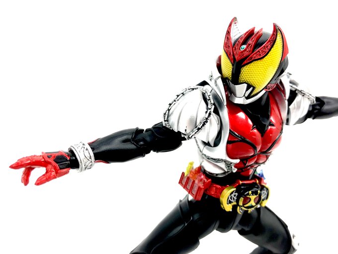 真骨彫キバもらった。ので撮影した。最高すぎる 