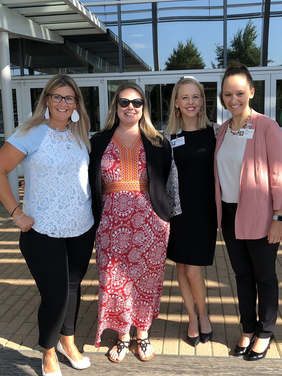vblit4kids's tweet photo. Thank you @BeachSupe for a motivating kickoff to this school year! The LA Team is pumped and ready to support our schools ππ #wearevbschools #transformazing https://t.co/DH0XBoYCo1