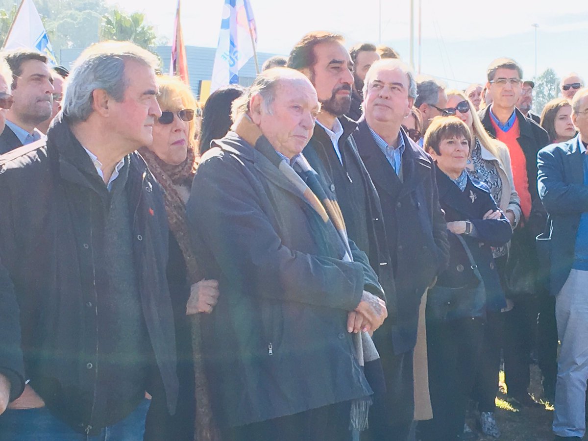 alianzauy's tweet photo. Ahora / @jorgewlarranaga en la inauguración del monumento al líder nacionalista Wilson Ferreira Aldunate. https://t.co/3tYLq8JeTu