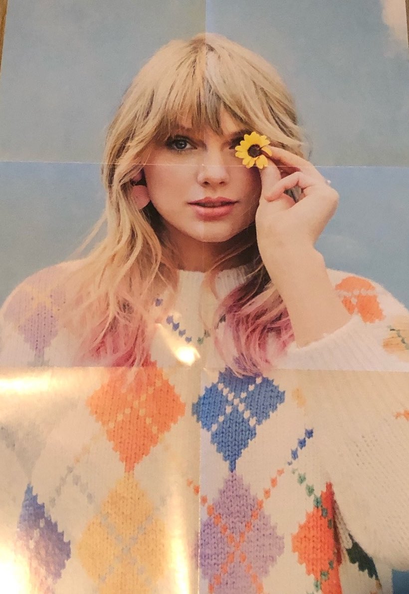 Taylor Swift Updates On Twitter Posters Found In The